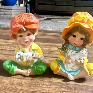 Universal Statuary Corp. • Yellow/Orange • Vintage • Boy & Girl • Statue Set